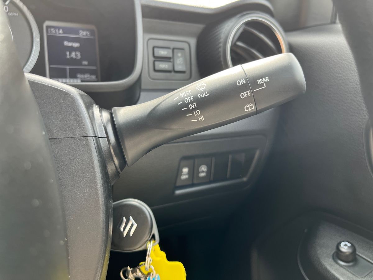 Suzuki Ignis Photo 38