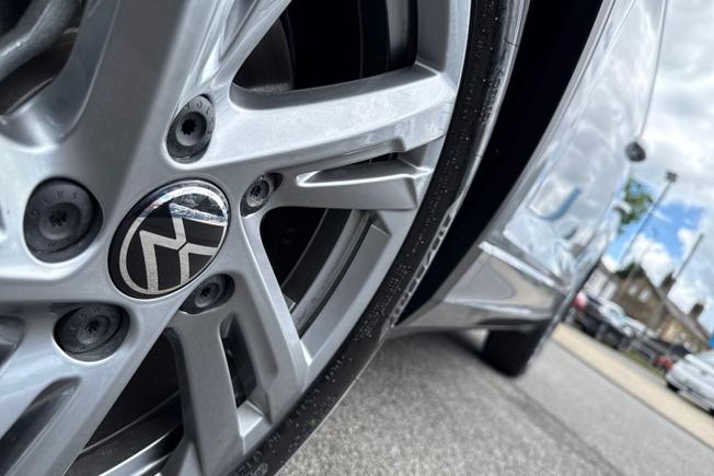 VOLKSWAGEN T-Roc Photo 22