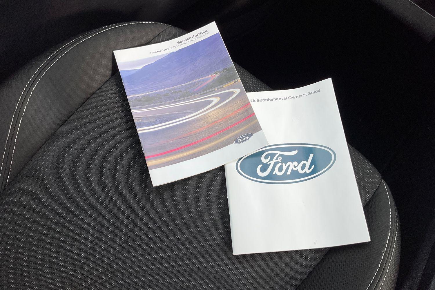 Ford FIESTA Photo 21