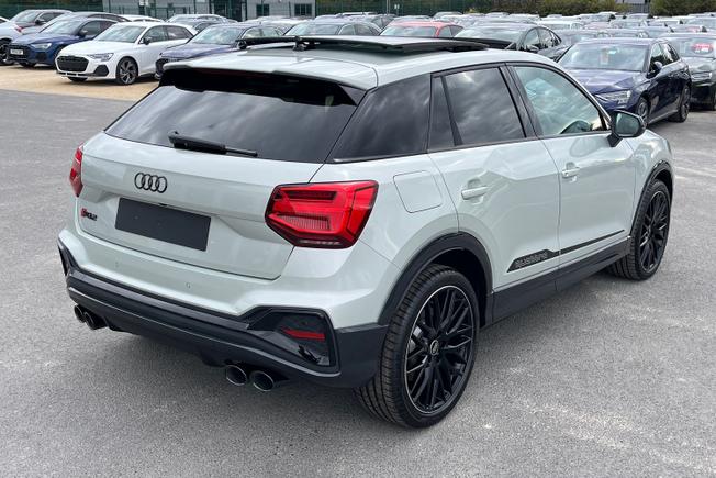 AUDI  SQ2 Photo 57