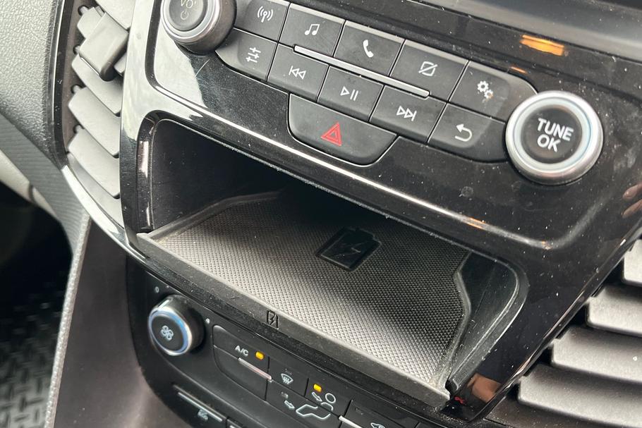 Used FORD TRANSIT CONNECT WN69DPZ 35
