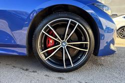 BMW 3 Series Photo 5