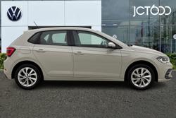 VOLKSWAGEN Polo Photo 4