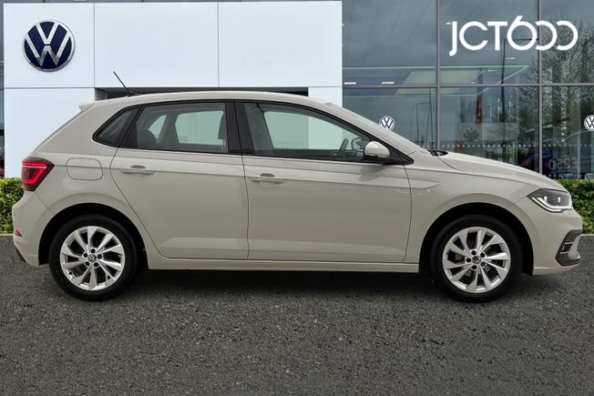 VOLKSWAGEN Polo Photo 4
