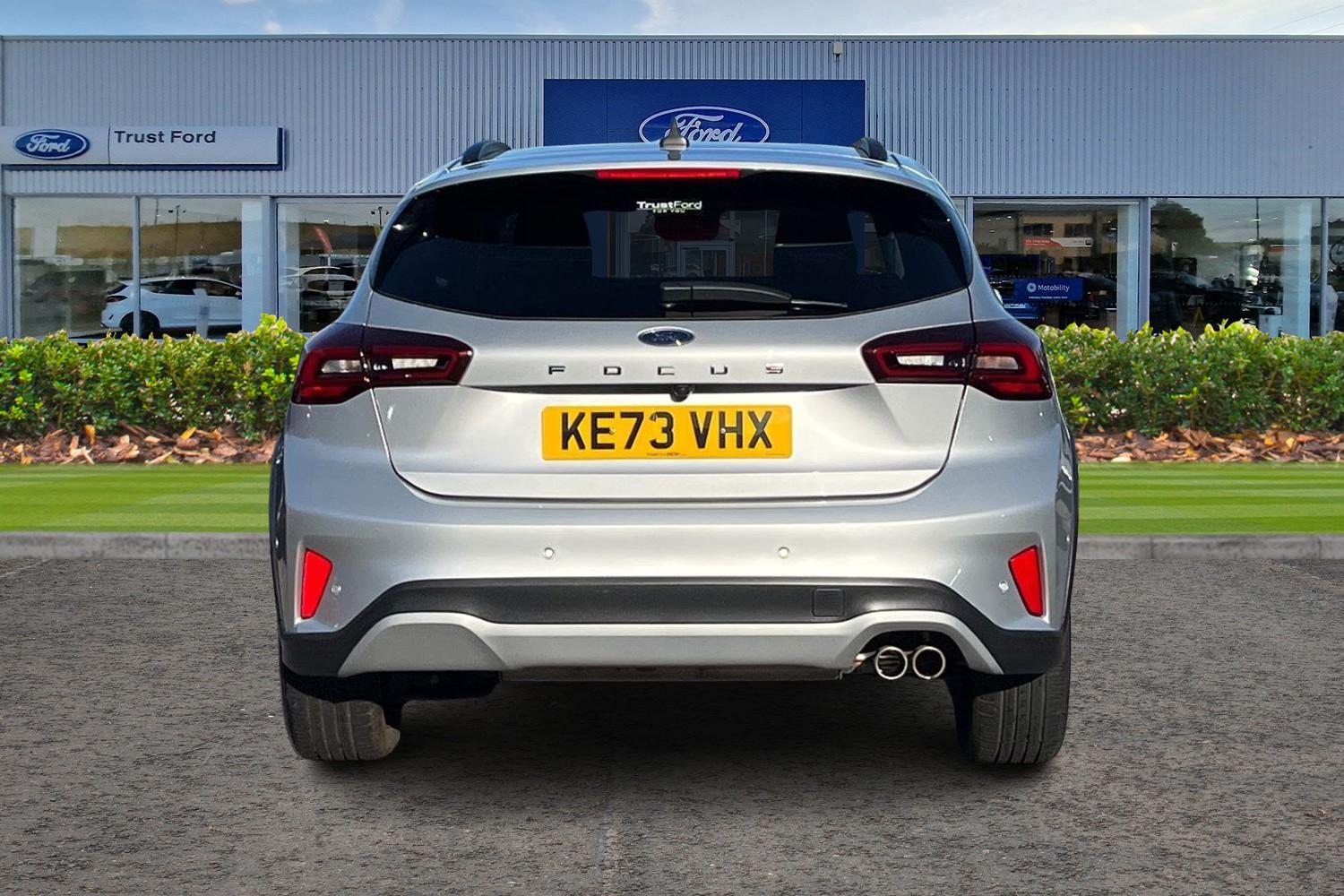 Ford FOCUS Photo 6