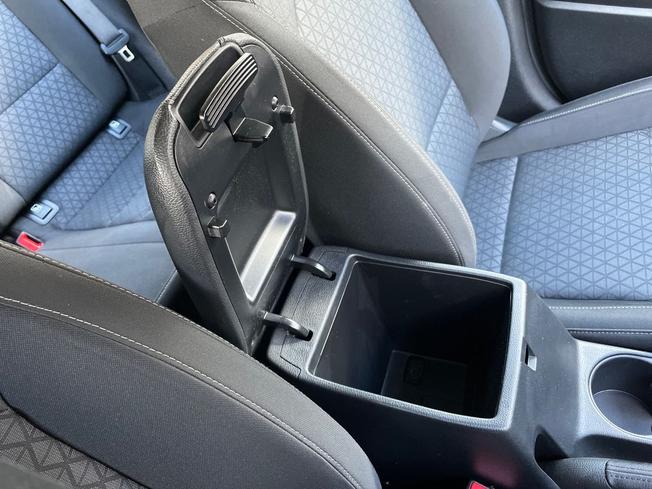 KIA Ceed Photo 38