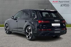 AUDI Q7 Photo 3