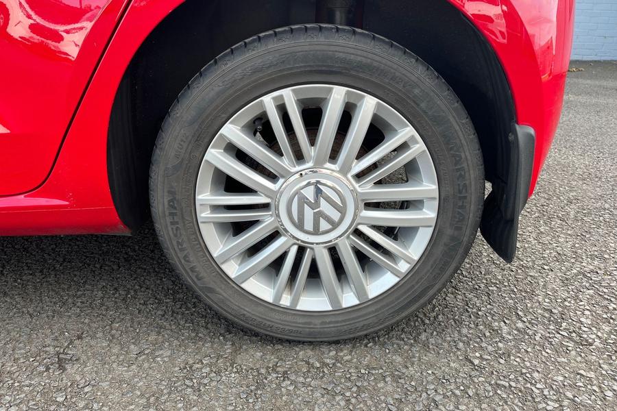 Volkswagen UP Photo autoimg-7bcb12326d9a99fd2cc46fa43b7ce4cfebdd0857.jpg