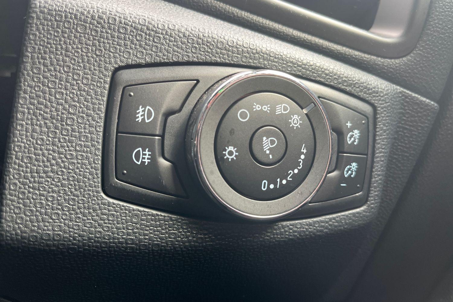 Ford ECOSPORT Photo 29