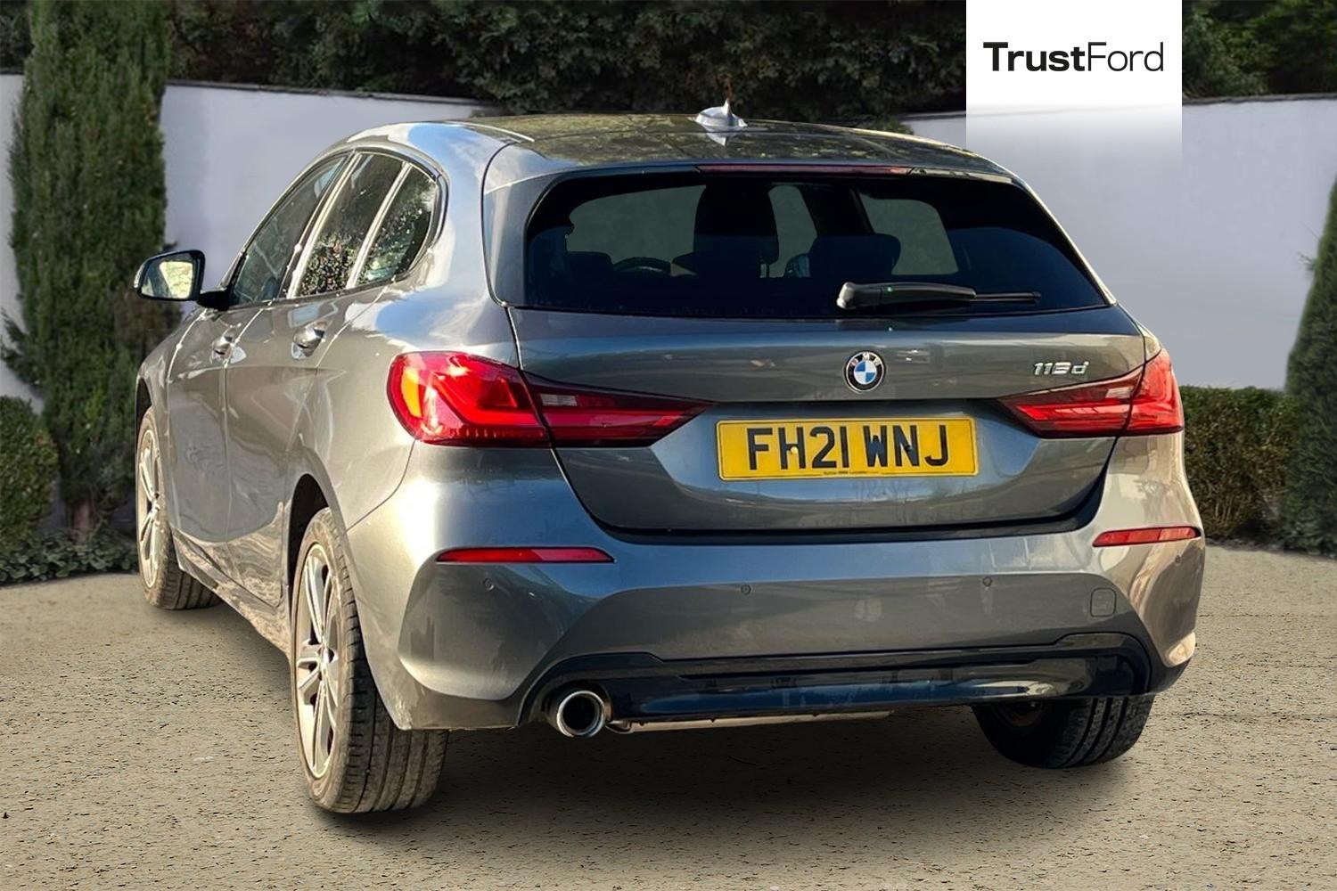 BMW 1 SERIES Photo 1