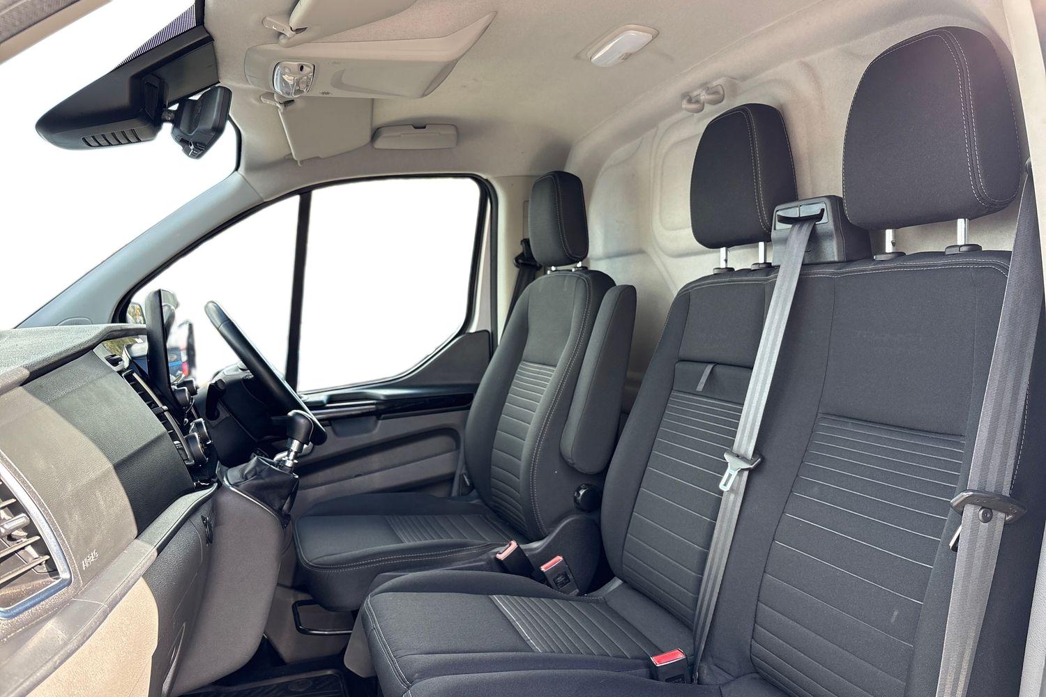 Ford TRANSIT CUSTOM Photo 9