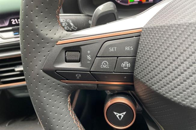 CUPRA Formentor Photo 16