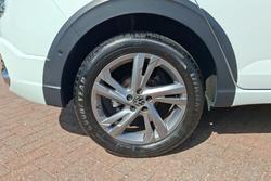 VOLKSWAGEN Taigo Photo 5