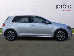 Volkswagen Golf Photo 4