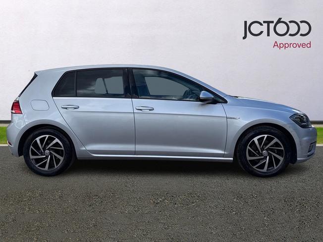 Volkswagen Golf Photo 4