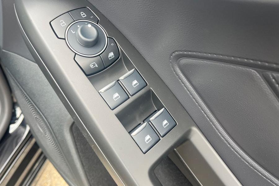 Ford Focus Photo autoimg-7be360cb3889dbe65e38ca9693e2bcebf291d919.jpg