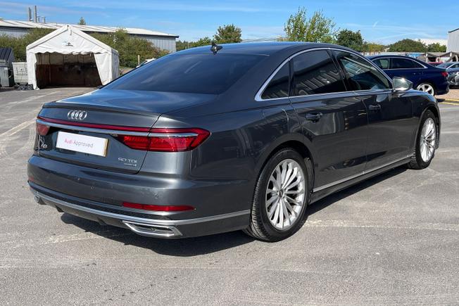 Audi A8 Photo 26