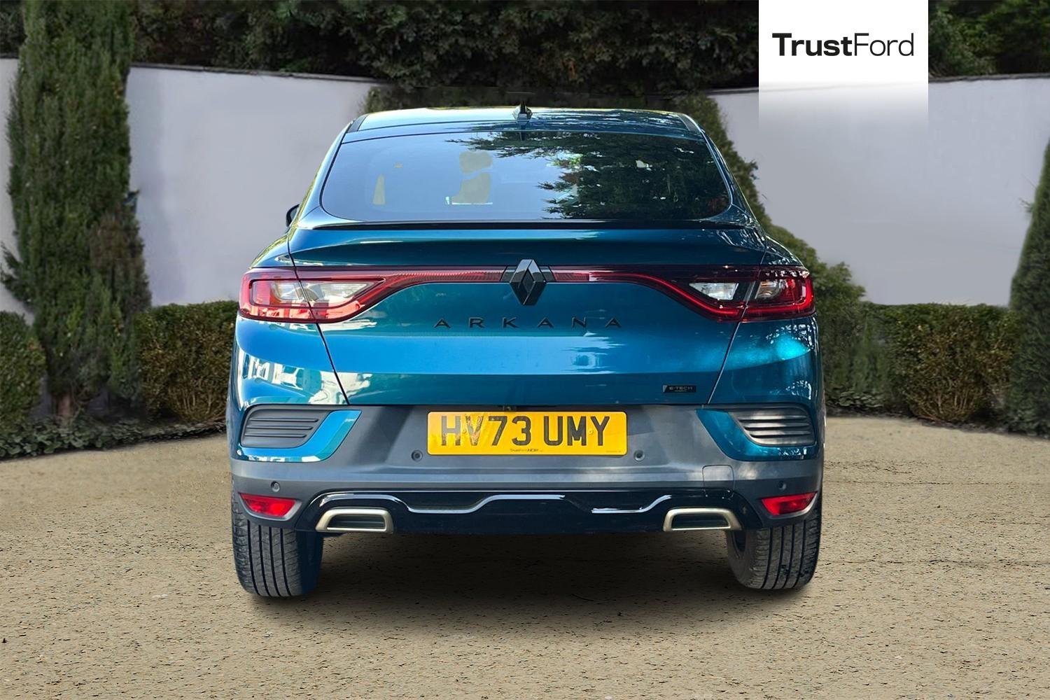Renault ARKANA Photo 6