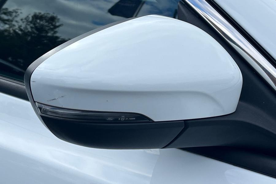 Ford FOCUS Photo autoimg-7be73d46cb39319190a0ae3bc193ed771fa44db5.jpg