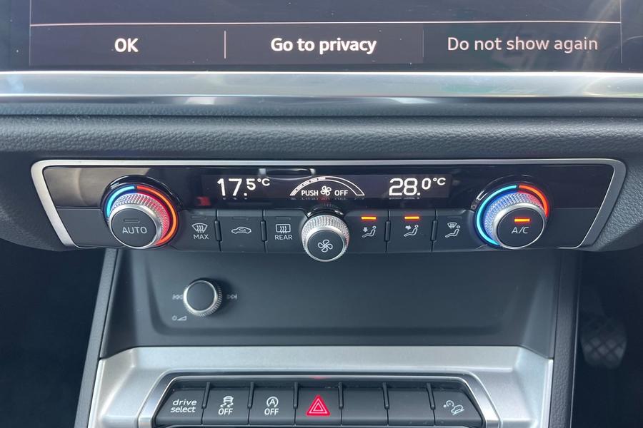 Audi Q3 Photo autoimg-7be7bf80b24cbc18e7416752a948504ef50ebf22.jpg
