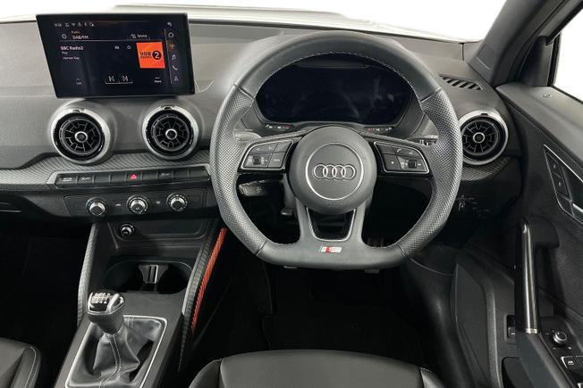 AUDI Q2 Photo 11