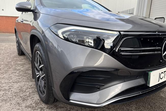 MERCEDES-BENZ Eqa Photo 19
