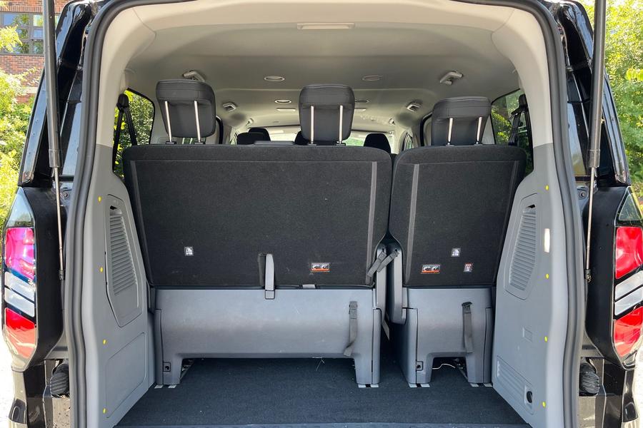 Ford TOURNEO CUSTOM Photo autoimg-7bf10fff47b2c7be29d33499444a51339bed6961.jpg