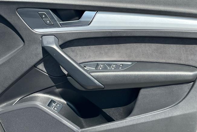 AUDI Q5 Photo 40