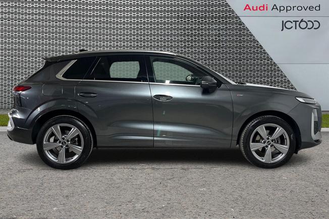 AUDI Q3 Photo 4