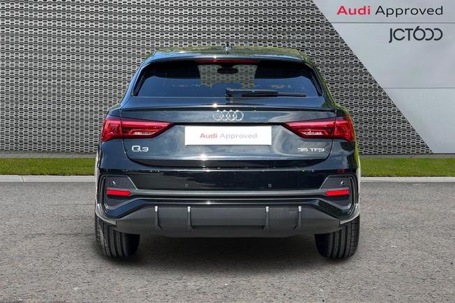 AUDI Q3 Photo 7