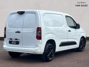 Used 2021 CITROEN BERLINGO  M  1.5 BlueHDi 1000Kg Driver 100ps WHITE at Carco Group