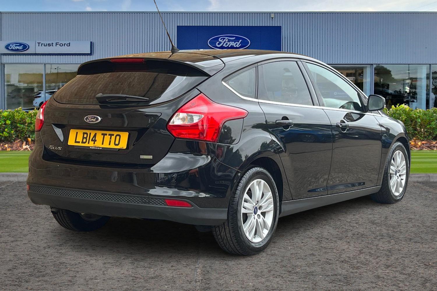 Ford Focus Photo 3