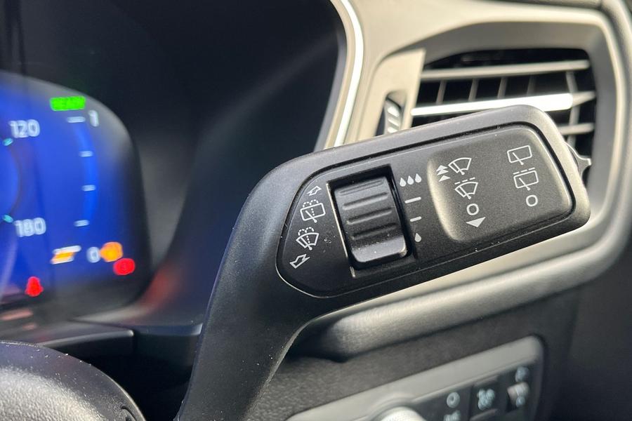 Ford Kuga Photo autoimg-7bfd3fa2eb62d8a4e5792e03ec58f887799e338b.jpg