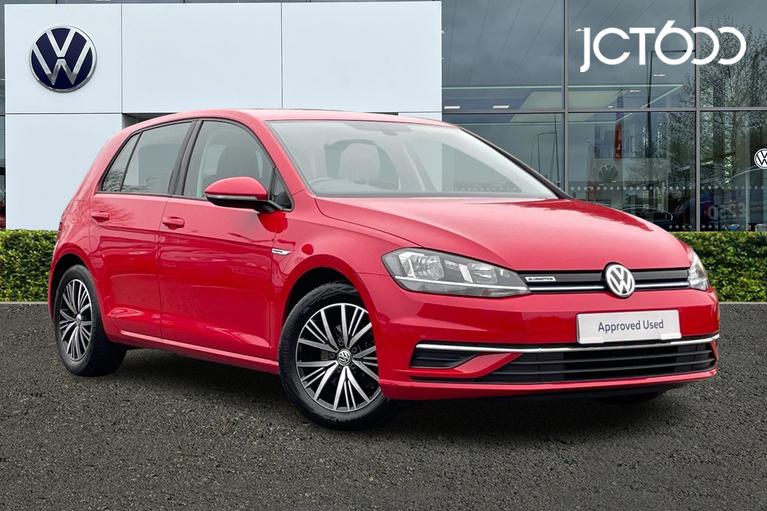 Used 2018 VOLKSWAGEN Golf SE Nav 1.5 TSI EVO 130PS 6-speed Manual 5 Door Tornado Red at JCT600