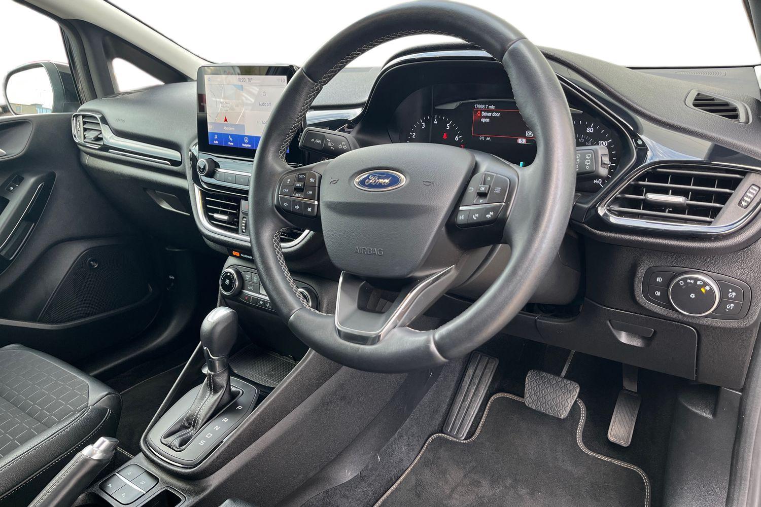Ford Fiesta Photo 8