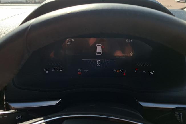 ŠKODA Karoq Photo 15