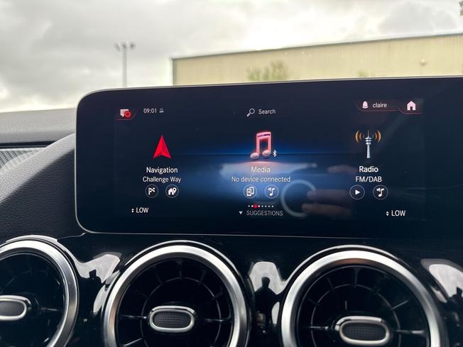 Mercedes-Benz GLA Photo 13