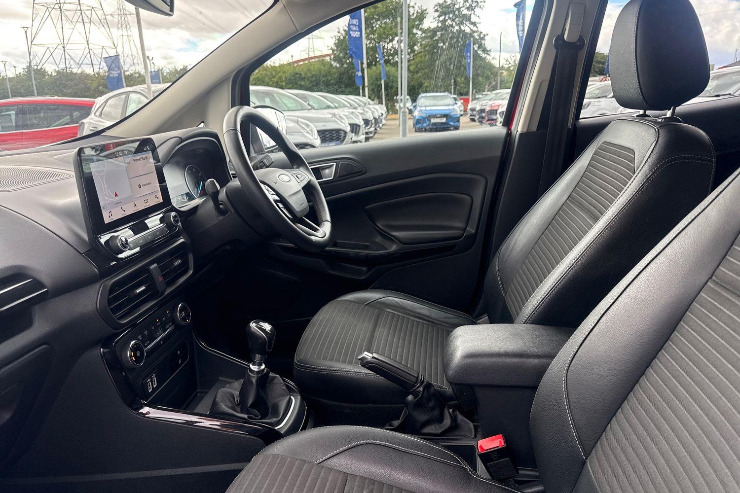 Ford ECOSPORT Photo 18