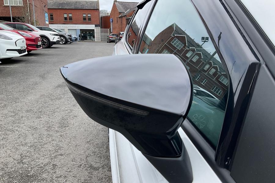 SEAT IBIZA Photo autoimg-7c089b0618596cf34289f560e7009ed58486c2e8.jpg