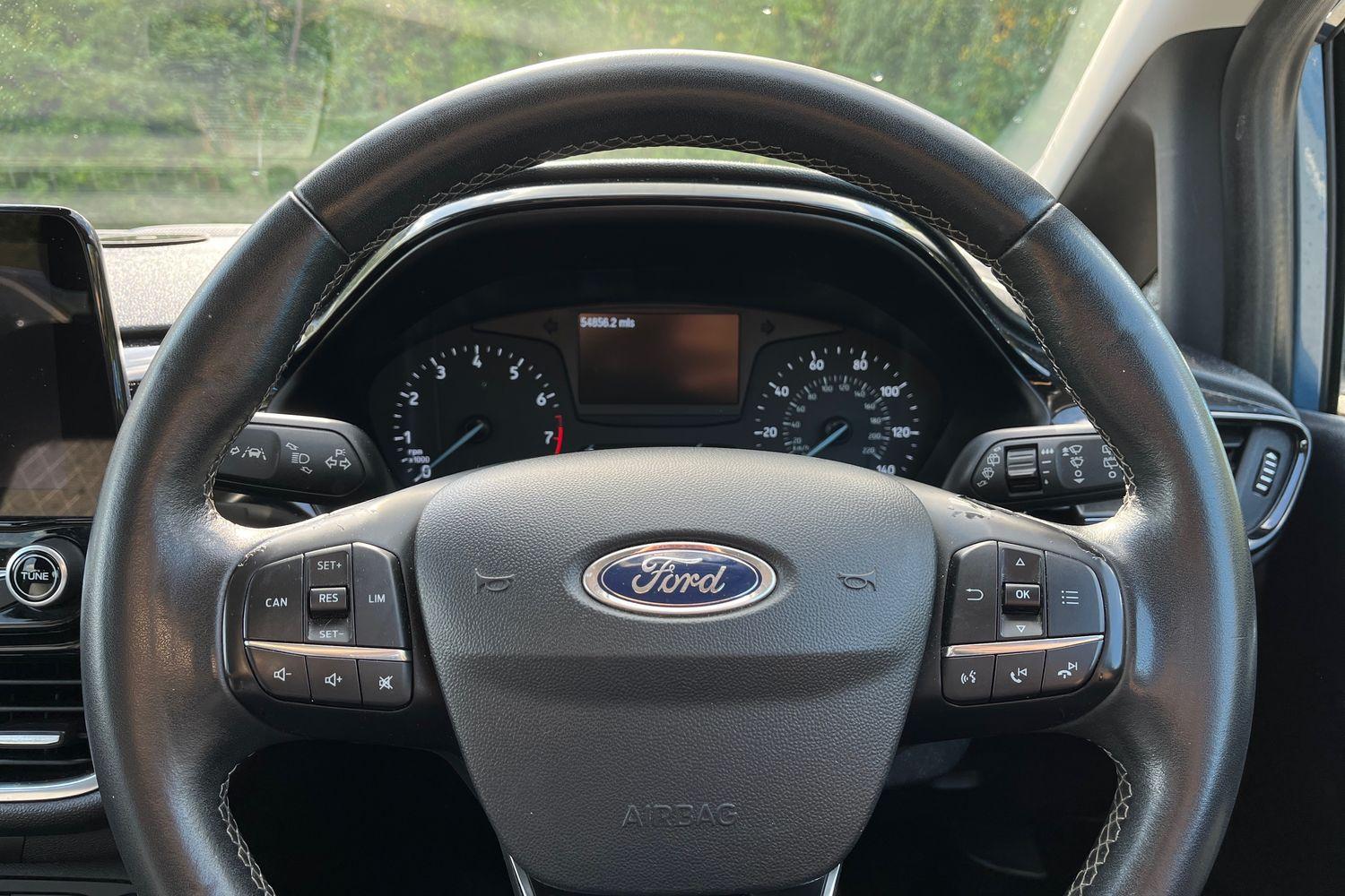 Ford FIESTA Photo 11