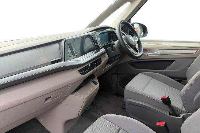 VOLKSWAGEN Multivan Photo 2