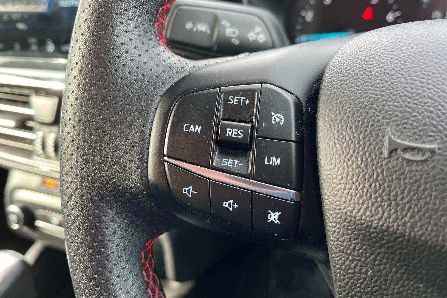 Ford FOCUS Photo 27