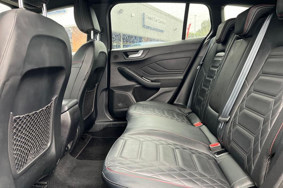 Ford FOCUS Photo autoimg-7c10b61389be71374472ba66038a42069eb5b19c.jpg