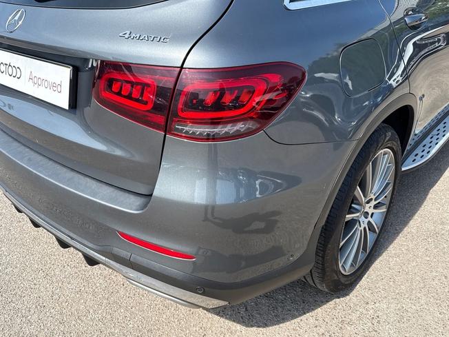MERCEDES-BENZ Glc Photo 18