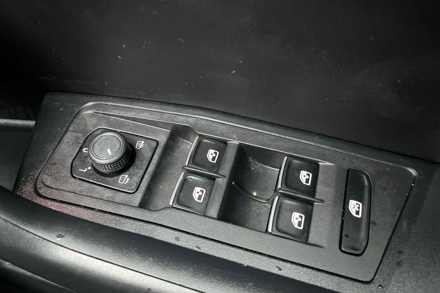 Volkswagen T-ROC Photo autoimg-7c12ea94762d1cfcf9023850ef833169eaa244fb.jpg