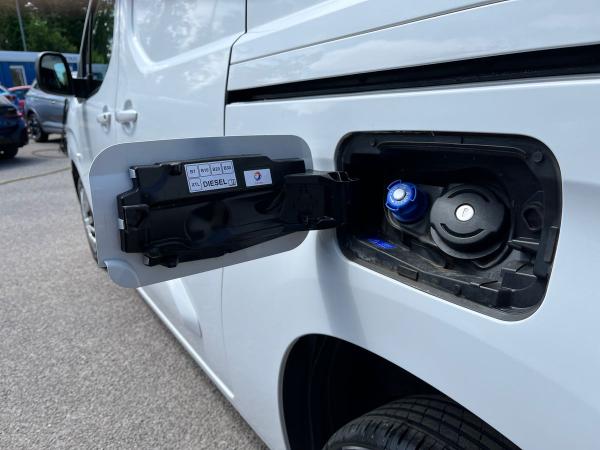 Citroen Berlingo Photo autoimg-7c1aeba460967a94baf0b0cd0472764d3340588b.jpg