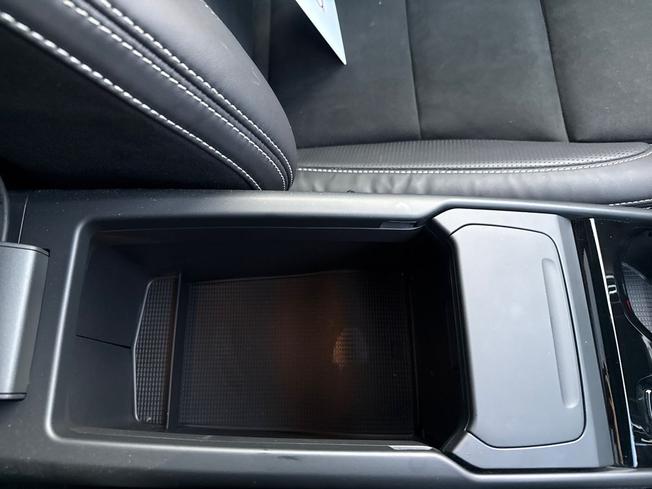 VOLVO Xc40 Photo 47