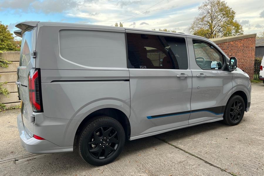 Ford TRANSIT CUSTOM Photo autoimg-7c1cd30af757748c2c39dd98cd8fb636c2f2c2dc.jpg