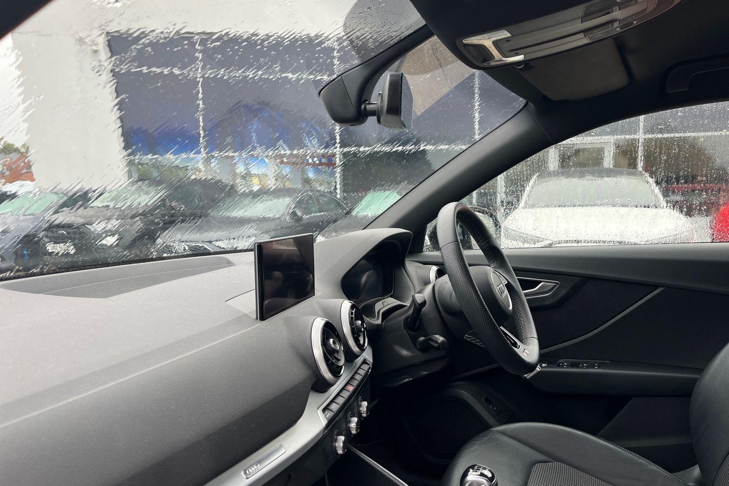 Audi Q2 Photo 17