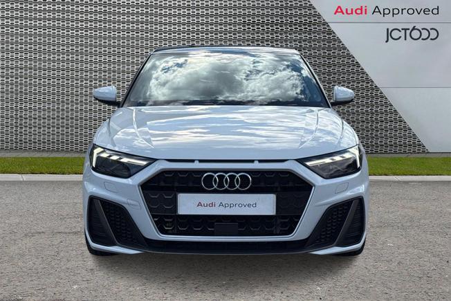 AUDI A1 Photo 8